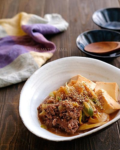 めんつゆで簡単！味染み肉豆腐﻿