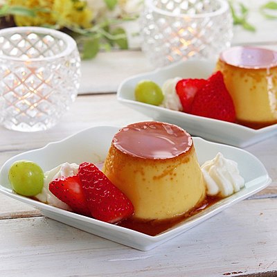 材料3つ 昔ながらのプリン