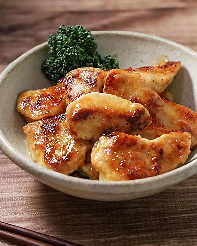 鉄板メシ♪食欲満点『鶏むねガリバタチキン』