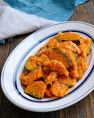 柔らかむね肉とかぼちゃのオイケチャマヨ和え