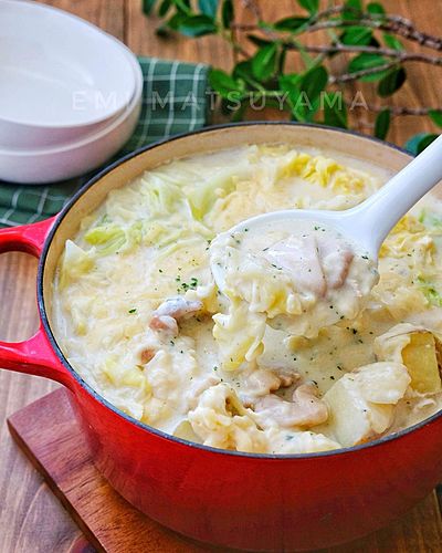 にんにくたっぷり！絶品！やみつき！＊シュクメルリ風具沢山鍋＊