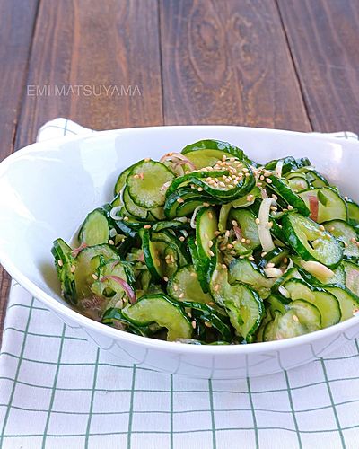 《圧力鍋使用》にんにくたっぷり！絶品スペアリブ煮込み