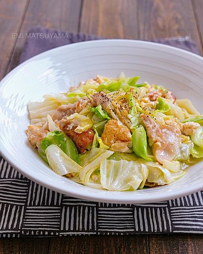 たっぷりキャベツと豚バラと豆腐の生姜炒め ⁡