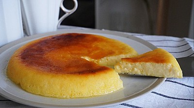 [材料4つ・スライスチーズで作る] 混ぜて待つだけ！炊飯器でチーズケーキ