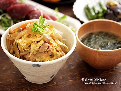 きのこでかさ増し♡具沢山親子丼