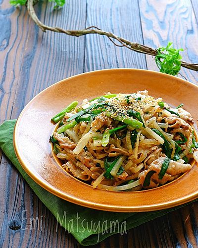 豚バラと大根とニラのさっぱりスタミナ炒め﻿