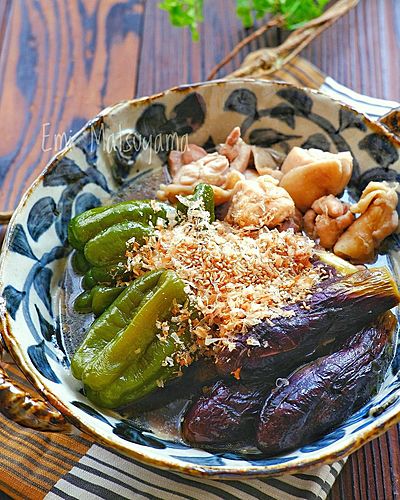 丸ごとなすとピーマンと鶏肉の白だし煮﻿
