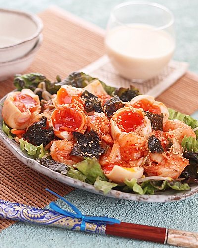 韓国風 海老と味玉のごちそうサラダ
