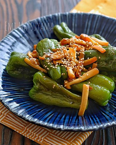 めんつゆで簡単！＊丸ごとピーマンとしめじの甘辛照り煮＊
