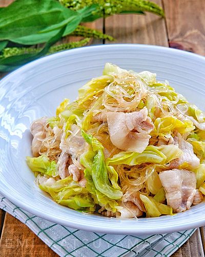 ＊茹で豚と春キャベツと春雨の中華和え＊