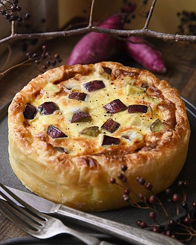 さつまいもとハムのゴロゴロキッシュ