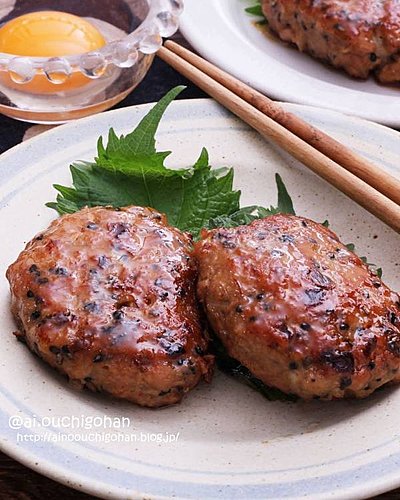 しゃきしゃきもやしの黒ごまつくね