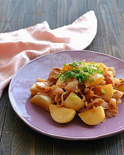 かぶと豚バラの旨だしにんにくオイスター炒め﻿