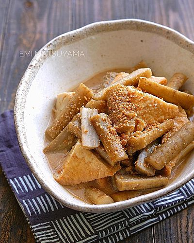 ごぼうと絹揚げのごま味噌煮﻿
