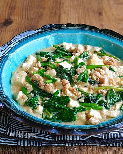 鶏ひき肉とほうれん草と豆腐の中華風クリーム煮﻿