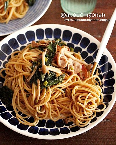 栄養価の高いモロヘイヤで夏バテ防止！豚肉とモロヘイヤの和風パスタ