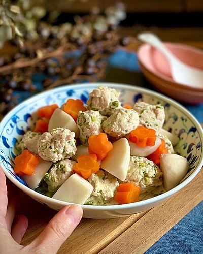  里芋と鶏団子の煮物