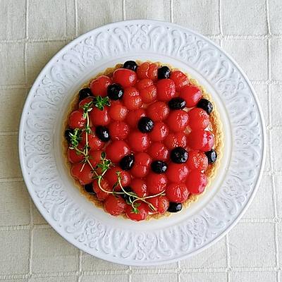 野菜スイーツ！ミニトマトとブルーベリーのタルト