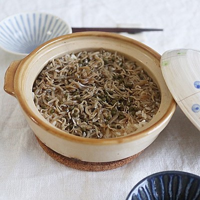 ちりめん山椒の土鍋ごはん