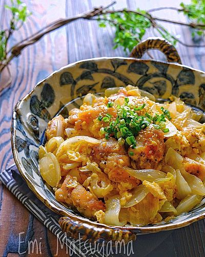 新しい美味しさ！ジューシーチキンの親子炒め