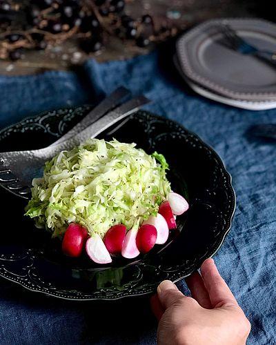 キャベツのペッパーサラダ