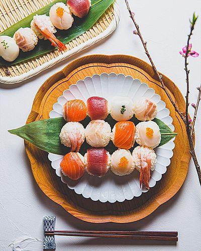 パックのお刺身で手まり寿司