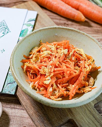 調味料は酒と塩だけ★シンプルにおいしい『にんじんのしりしり』