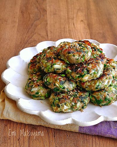 食べたら餃子な豚チーズつくね﻿