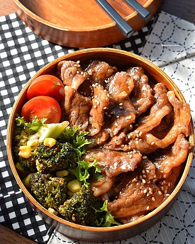 柔らか牛肉と旨ダレde激うま焼き肉丼