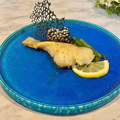真鱈のムニエル レモンバターソース