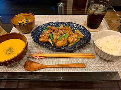 じゃがいもと小松菜とチキンのオイスター炒め