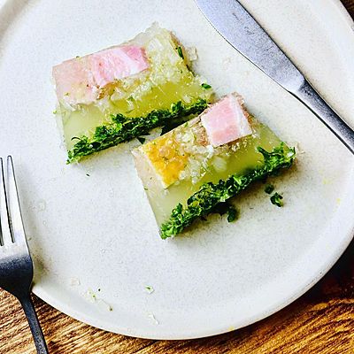 ハムとパセリのゼリー寄せ