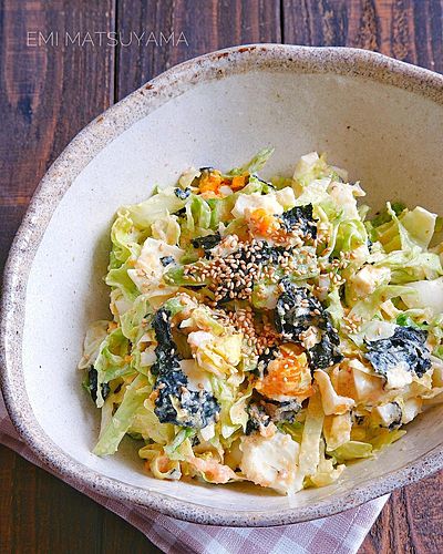 ゆで卵とレタスの海苔明太マヨサラダ