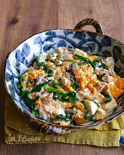 豚こまと豆腐とニラのスタミナとろみ卵炒め﻿