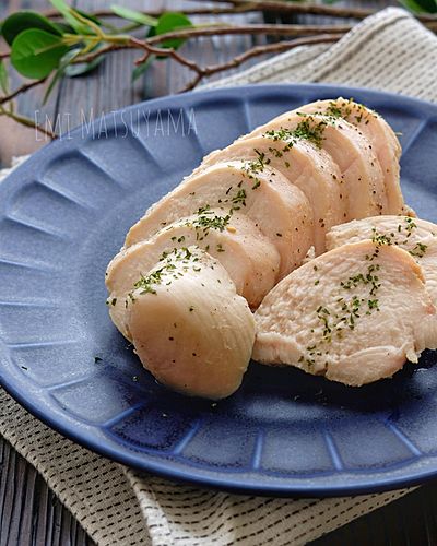 自家製しっとり！＊サラダチキンガーリックレモン味＊