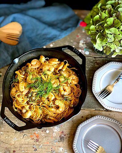 海老としめじの大人ナポリタン