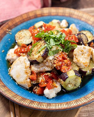 さっぱり美味い！『鶏むね肉となすのトマト香味だれ』