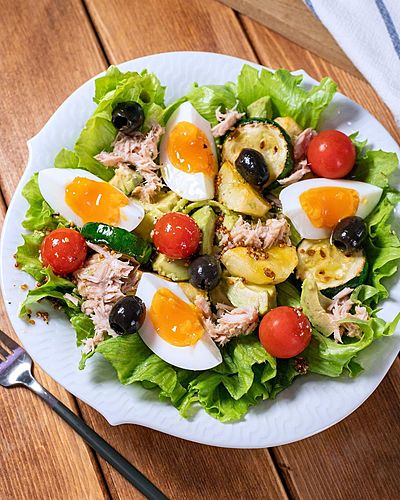 ごちそうデリ風サラダ『たっぷり野菜のニース風サラダ』