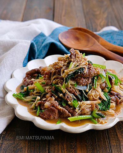 コク旨！牛こまと小松菜とえのきのすき炒め ⁡