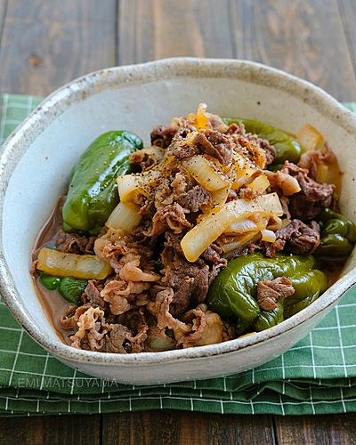 丸ごとピーマンの牛すき煮