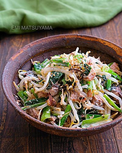 小松菜ともやしとサバ缶の塩昆布マヨ和え