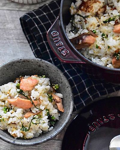 【STAUB 】旨み凝縮！香ばしおこげの鮭とばごはん