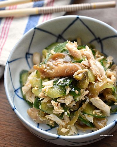 蒸し鶏とザーサイの中華和え