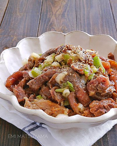 トロトロ牛すじの旨塩にんにく煮【圧力鍋使用】