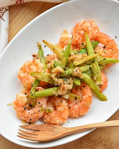 海老とアスパラの塩ダレれもん炒め