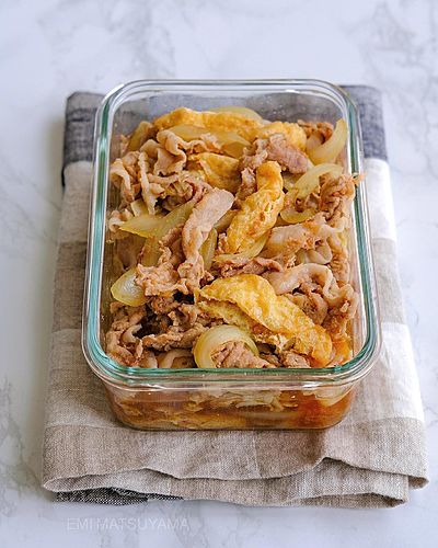 作り置きに！おかかを効かせたお揚げ豚丼 ⁡