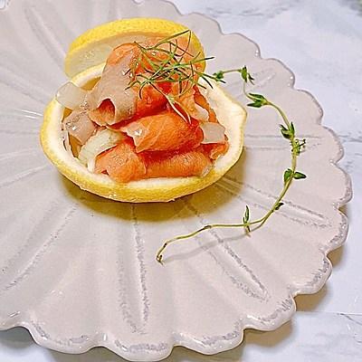 スモークサーモンのレモン釜仕立て