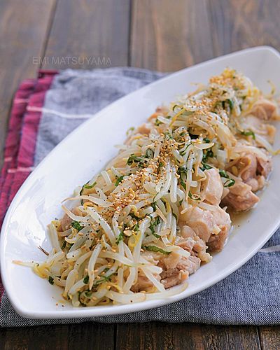 レンチン茹で鶏の紫蘇もやしナムル乗せ