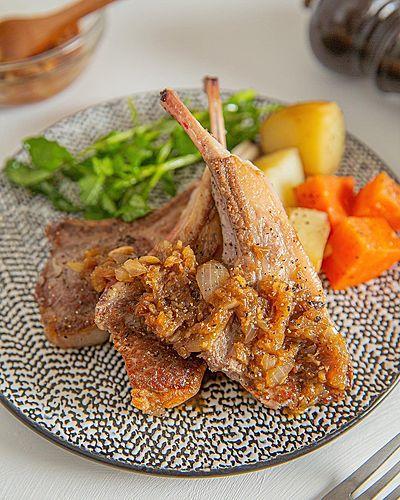 ラムチョッププレート〜玉ねぎニンニクソース〜