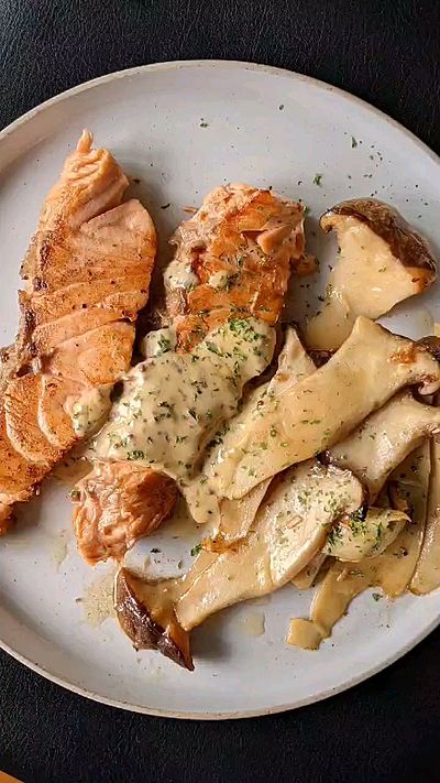 サーモンとエリンギのバターソテー